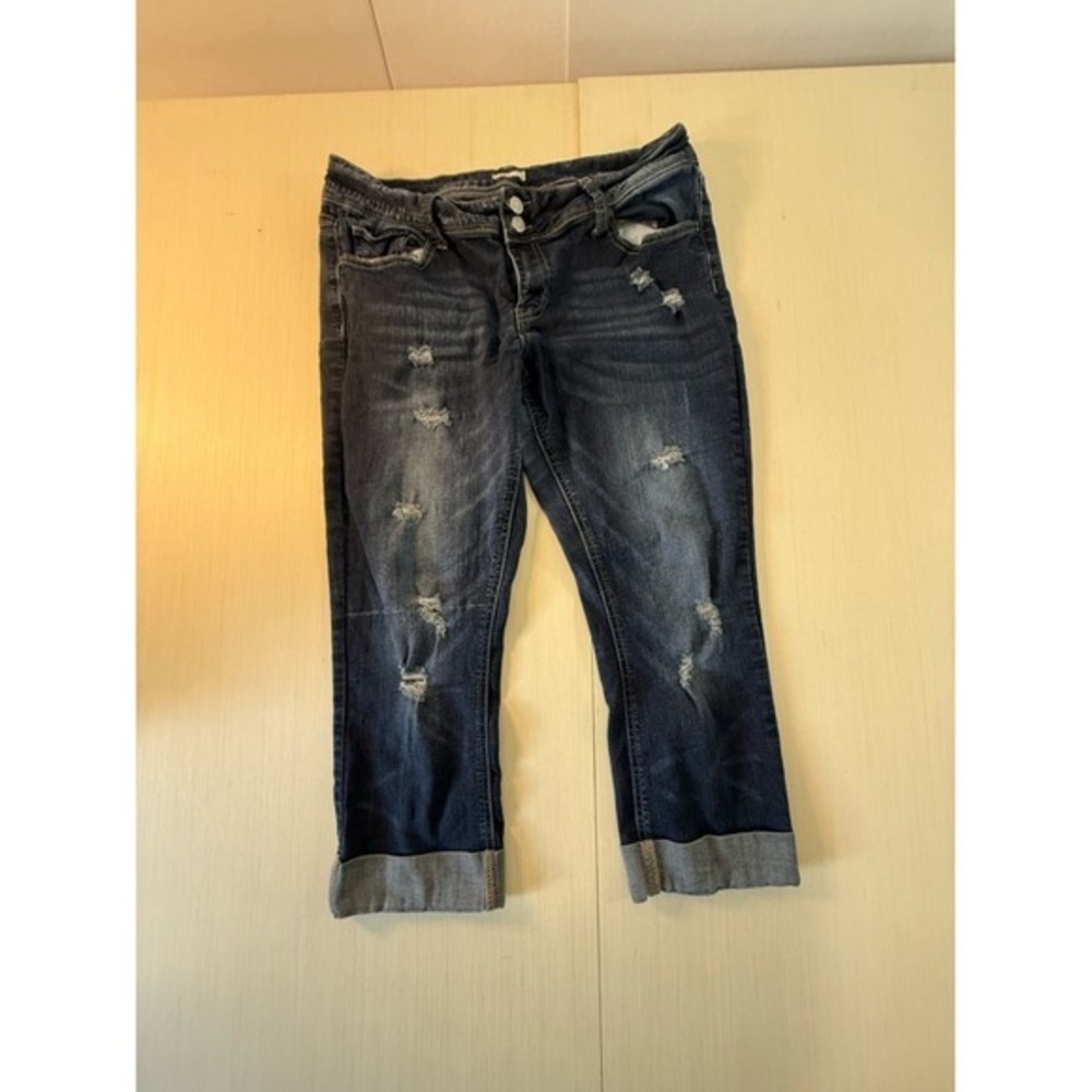 SO Heritage Distressed Dark Wash Denim Capris Cropped Jeans Size 15 - Picture 3 of 10